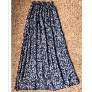 Abercrombie & Fitch Maxi Skirt Medium Navy Floral